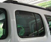 Lftungsgitter fr Fondfenster Renault Kangoo und MB Citan